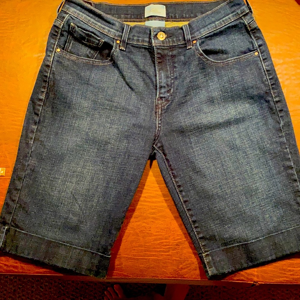 Woman’s Levi Cuffed Short - Dark Wash Denim
